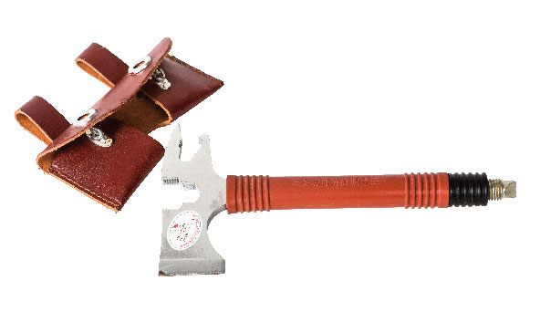 Multifunctional waist axe